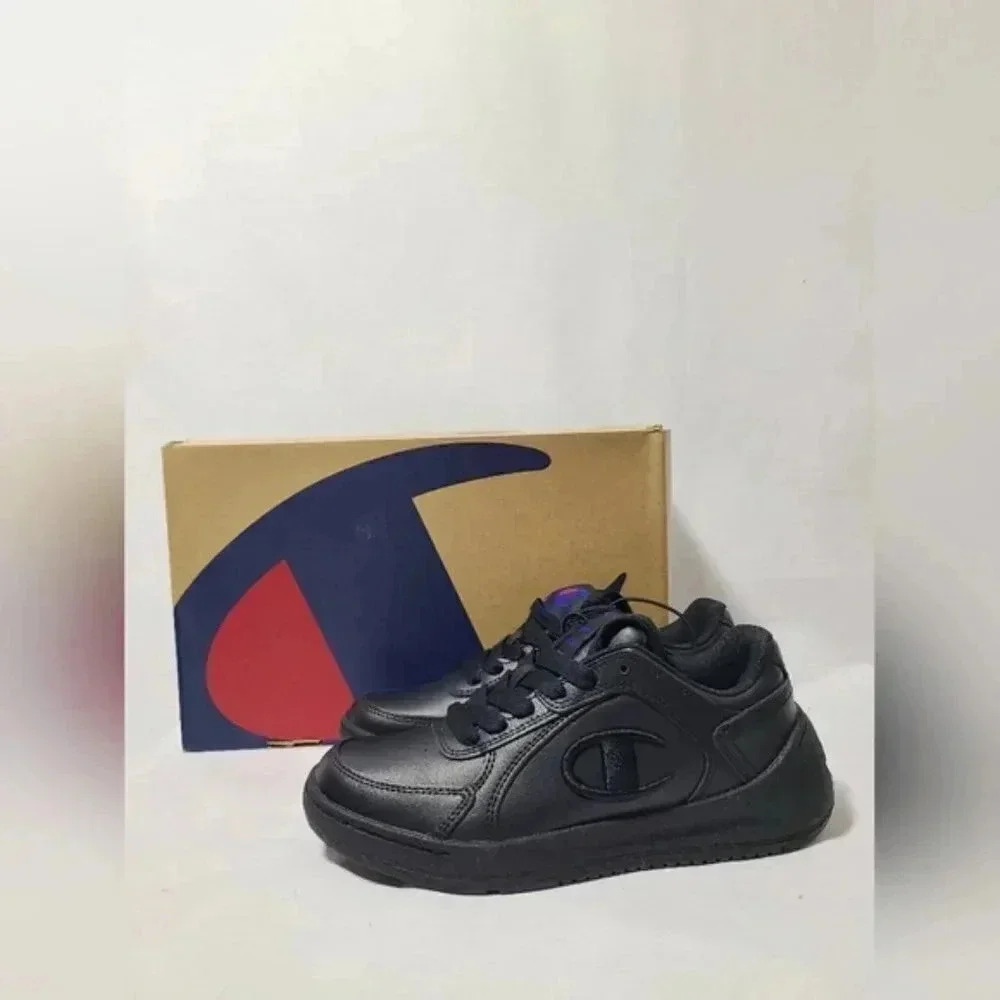 Brand new womens champion Court Shoes- Size 6